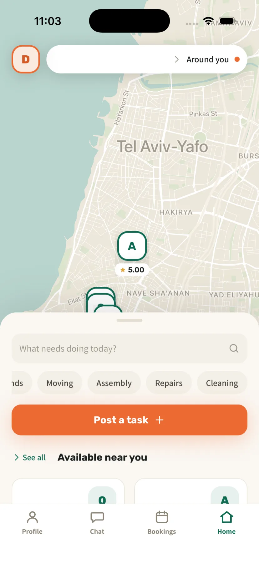 Sagur app home screen showing nearby verified pros on a map of Tel Aviv